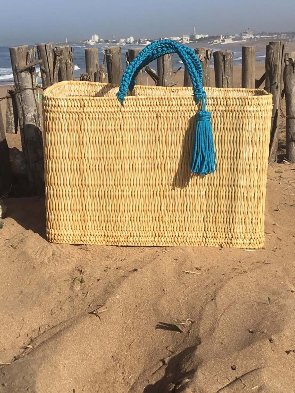 Large Straw Beach Basket with Blue Handles and Pompom - Scents & Feel
